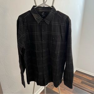 Mountain Hardware Burney Falls Long Sleeve - NWT